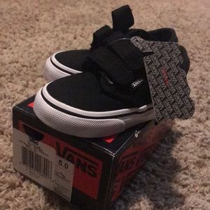 NWT Black Vans Toddler 5 M